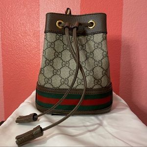 Gucci bucket bag